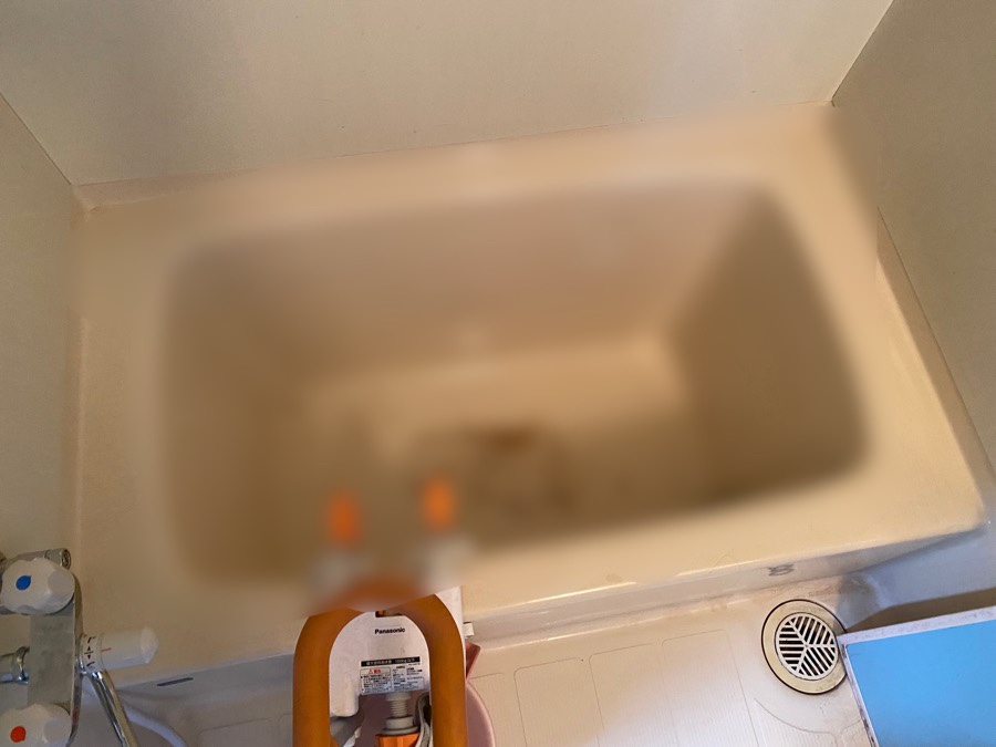 浴室の特殊清掃　清掃前②